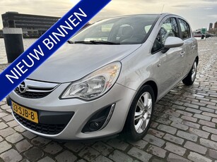 Opel Corsa 1.4-16V Edition 5 deurs airco apk (bj 2011)