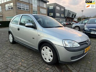 Opel Corsa 1.4-16V Sport