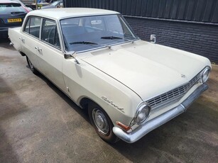 Opel olympia rekord 1700 4drs bj1965 duitse auto redelijk