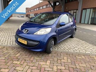 Peugeot 107 1.0-12V XS! APK t/m 10-2024! Airco! 2007!