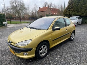 Peugeot 206 XS Premium 1.4 LEER! !D-RIEM VRVN! AIRCO