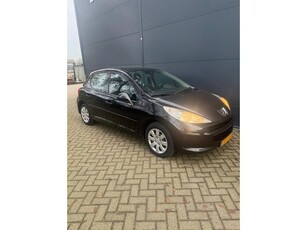 Peugeot 207 1.4/5D/AIrco/bluetooth/Elek ramen (bj 2006)