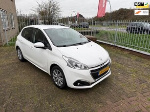 Peugeot 208 1.2 PureTech Blue Lion ( Grote beurt en nieuwe