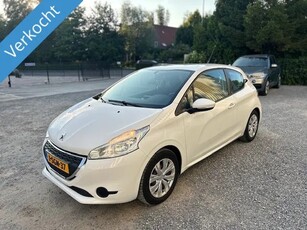 Peugeot 208 !VERKOCHT!! (bj 2012)