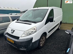 Peugeot Expert 229 1.6 HDI L2H1 export zo mee lees