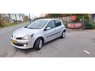 Renault Clio 1.2-16V Expression 5 deurs airco nieuwe