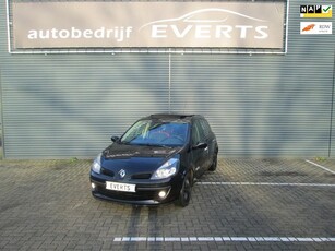 Renault Clio 1.4-16V Rip Curl 116791 Km Nap nwe Apk en