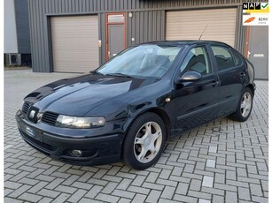 Seat Leon 1.6-16V Sport *Dealer onderhouden*