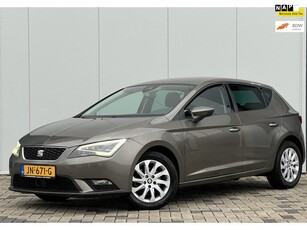 Seat Leon 1.6 TDI Style Connect AUTOMAAT NAVI CAMERA IN