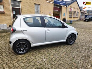 Toyota Aygo 1.0-12V Comfort 5 deurs