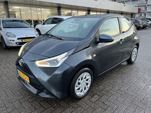 Toyota Aygo 1.0 VVT-i x-play 5dkm!! Acamera (bj 2019)