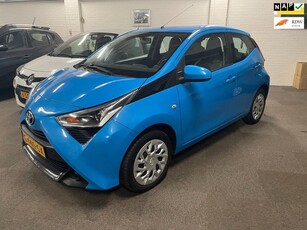 Toyota Aygo 1.0 VVT-i x-play Camera Airco Navi