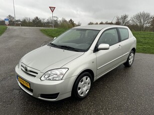 Toyota Corolla 1.6 VVT-i Terra (bj 2004)