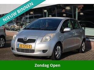 Toyota Yaris 1.3 VVTi Terra 5_DEURS_JAAR APK_KOPPELING VV.