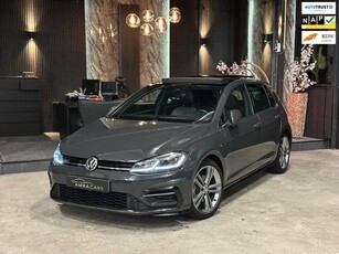 Volkswagen Golf 1.5 TSI 3X R-LinePANOBOMVOL!