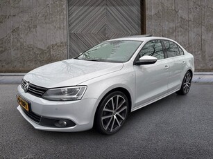 Volkswagen Jetta 1.4 TSI Highline DSG (bj 2012, automaat)