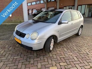 Volkswagen Polo 1.4-16V Athene! Airco! Nw ApK! t/m 04-25!