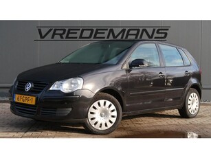 Volkswagen Polo 1.4-16V Comfortline (bj 2008)