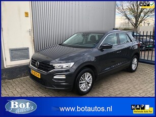 Volkswagen T-Roc 1.5 TSI / AUTOMAAT / NAVI / AIRCO /