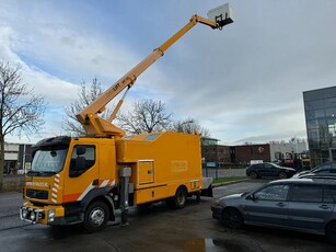 Volvo FL 240 4X2 DANILIFT WDT 180S + (bj 2009)