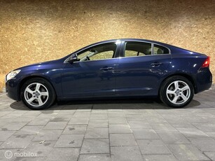 Volvo S60 1.6 T3 Momentum - Dealer onderh. - nw. koppeling