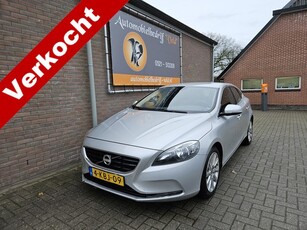 Volvo V40 1.6 D2 Momentum (bj 2013)