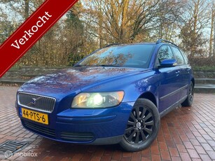 Volvo V50 2.4i 170PK 5CIL cruise stoelverwarming trekhaak