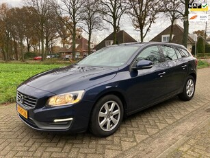 Volvo V60 1.6 D2 Summum AUTOMAAT NAP ZEER MOOI