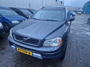 Volvo XC90 2.4 D5 Momentum 7 person