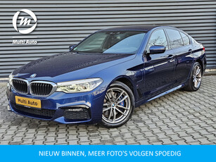 BMW 5 Serie 530e M Sport Plug In Hybrid Dealer O.H PHEV | Lederen Sportstoelen | Head Up | Harman Kardon | Camera | Sfeerverlichting | Apple Carplay | DAB | El. Achterklep |