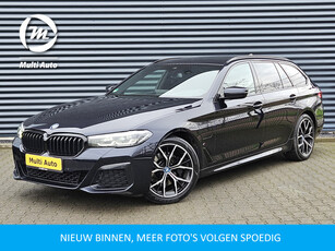 BMW 5 Serie Touring 530e M Sport Plug In Hybrid Dealer O.H INCL BTW PHEV | Trekhaak af Fabriek | Navi Pro | Lederen Sportstoelen Verwarmd | Camera | 19