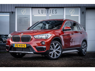 BMW X1 XDrive20i High-Executive I Pano-dak I Leder I Head-up I NL-auto I 1e-eig. I Dealer-onderhouden