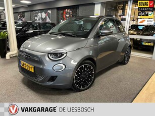 Fiat 500 La Prima 42 kWh/119pk/leder / panorama-dak / Navigatie / led / Apple carplay /letop subsidie a €2000,- mogelijk