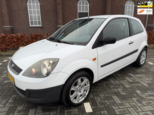 Ford Fiesta 1.3-8V Cool & Sound uit 2008 nieuwe APK NL auto!