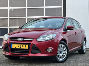 Ford Focus 1.6 EcoBoost Titanium 150pk | Bluetooth | Cruise Control | Navigatie | Voorruit verwarming | Trekhaak | Prachtige auto!