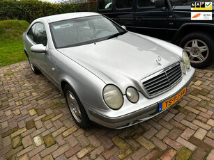 Mercedes-Benz CLK-klasse Coupé 230 K. Elegance let op 155.000 km nap 1e eigenaar zeer nette staat young-timer automaat