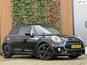 Mini Mini 2.0 Cooper S Chili Serious Business JCW |PANO|BLACK|CRUISE