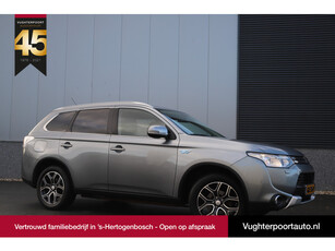 Mitsubishi Outlander 2.0 PHEV 4WD Instyle X-Line/ Sunroof/Trekhaak/Leder/Cruise/18