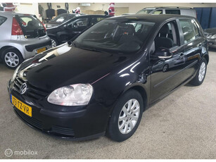 Volkswagen Golf 1.6 FSI Comfort Business airco 5 deurs.