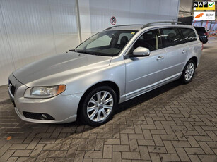 Volvo V70 2.4 D5/automaat/leder