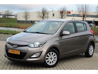 Hyundai I20 1.2i i-Deal l Airco l Elek Pak l APK 04-2024