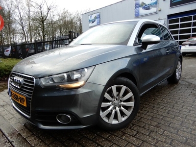 Audi A1 1.2 TFSI Attraction (bj 2011)