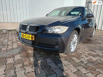 BMW 3-serie 318i Executive START NIET!!!