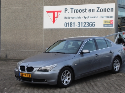 BMW 5-SERIE 520i APK tot 24-08-2024 1e eigenaar/Goed onderhouden/Lichtmetalen velgen/Airco/Cruise control/Lichtmetalen velgen/Elektrische spiegels/Elektrische ramen