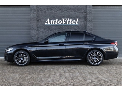 BMW 5 Serie 545e xDrive M Sport Schuifdak Sportleder