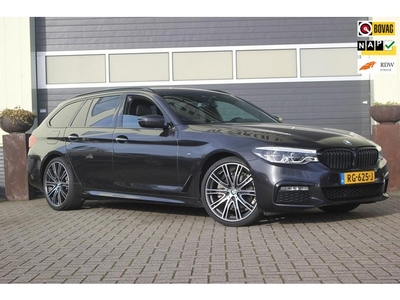 BMW 5-Serie Touring 520i M Sport M-Pakket Navigatie