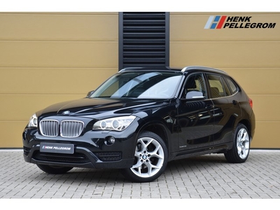 BMW X1 sDrive20i Upgrade Edition * Sportstoelen * 18 Inch