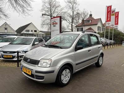 Fiat Panda 1.1 ACTIVE / RADIO-CD STUURBEKRACHTIGING DAKRAILS