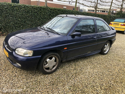 Ford Escort rs 2000 16v