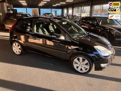 Ford Fiesta 1.4-16V Futura | Origineel Nederlandse Auto | Automaat | Airco | Bestuurderstoel Verstelbaar | Lichtmetalen Velgen 16